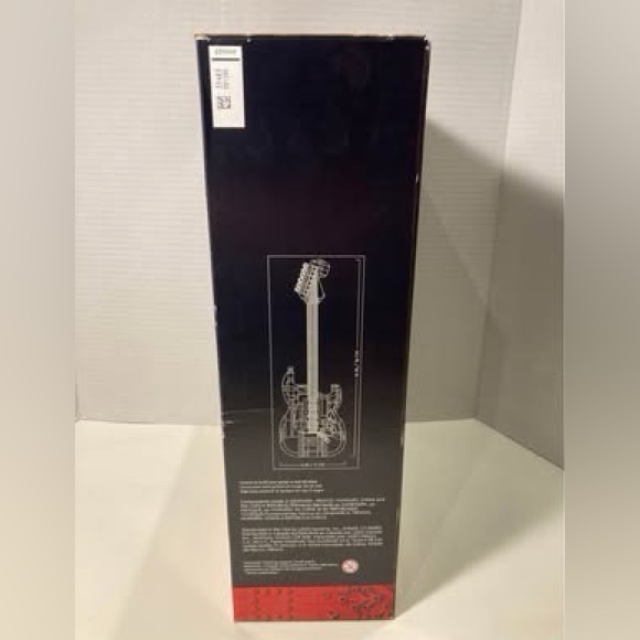 LEGO Fender Stratocaster Set NWT - Picture 4 of 15